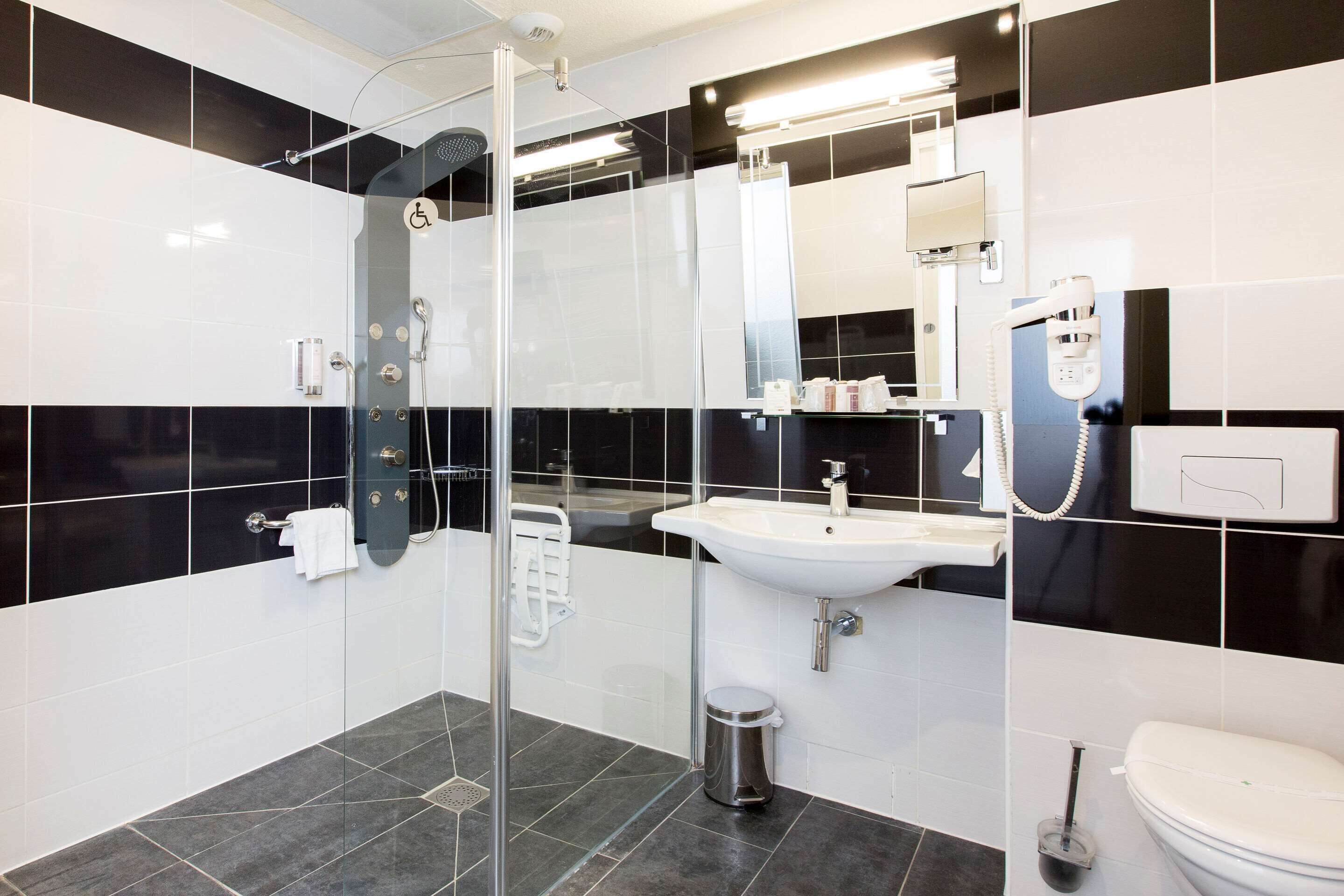 room, 1 double bed, accessible, non smoking | premium bedding, select comfort beds, minibar, in-room safe