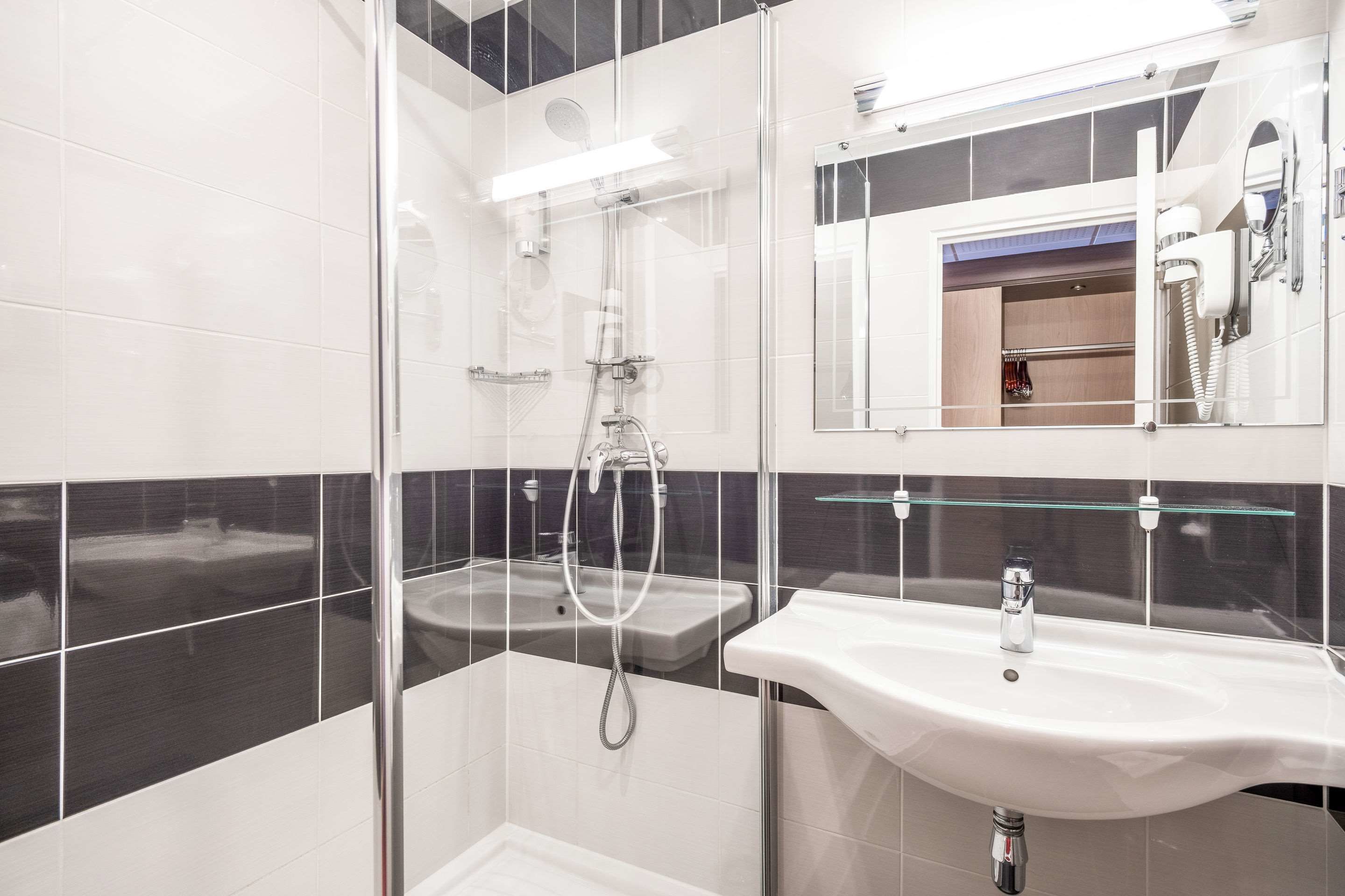 standard twin room | premium bedding, select comfort beds, minibar, in-room safe