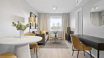 Superior Apartment, 1 Bedroom | 2 bedrooms, individually decorated, individually furnished, desk