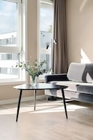 Superior-Apartment, 1 Schlafzimmer | Schreibtisch, laptopgeeigneter Arbeitsplatz, kostenloses WLAN