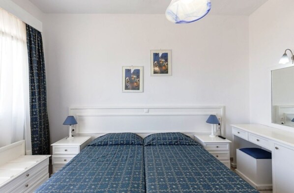 Room - Mina Beach Hotel (Mykonos)