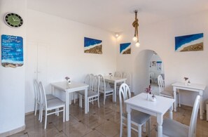 Esmorzar diari continental gratuït 