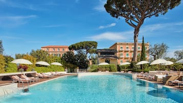 Seasonal outdoor pool, pool umbrellas, pool loungers