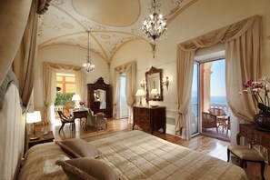 1 bedroom, Frette Italian sheets, premium bedding, minibar - Grand Hotel Excelsior Vittoria (Sorrento)