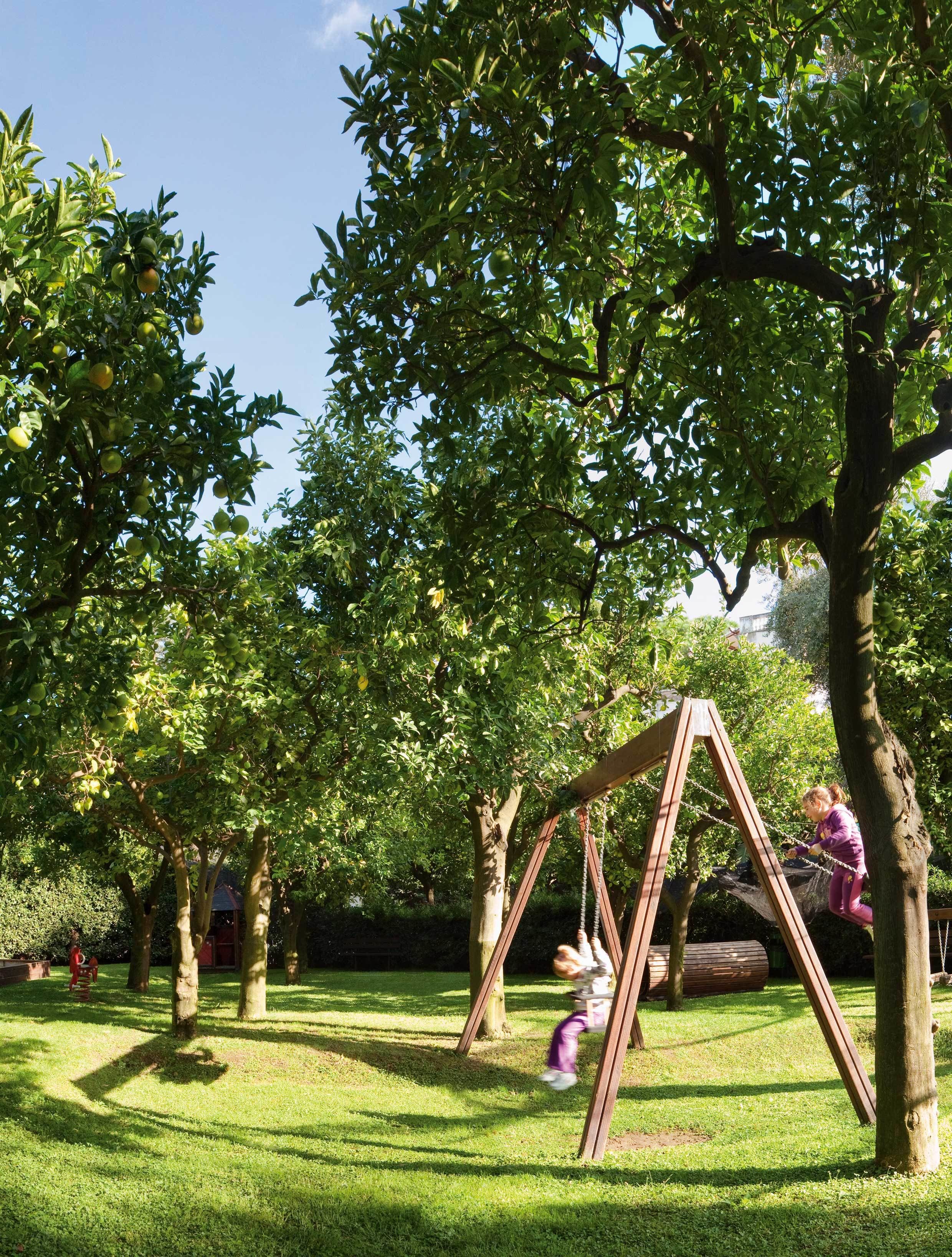 children’s play area – outdoor