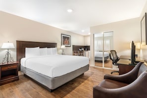 Standard Room, 1 King Bed, Non Smoking, Kitchenette (Shower Only) | Blackout curtains, iron/ironing board, cots/infant beds, free WiFi