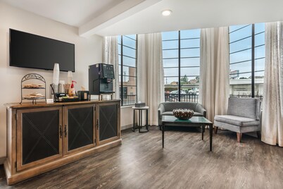 Best Western Rose Garden Inn