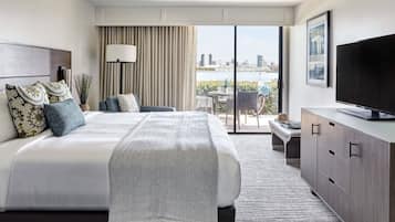 Egyptian cotton sheets, premium bedding, down duvets, pillow-top beds