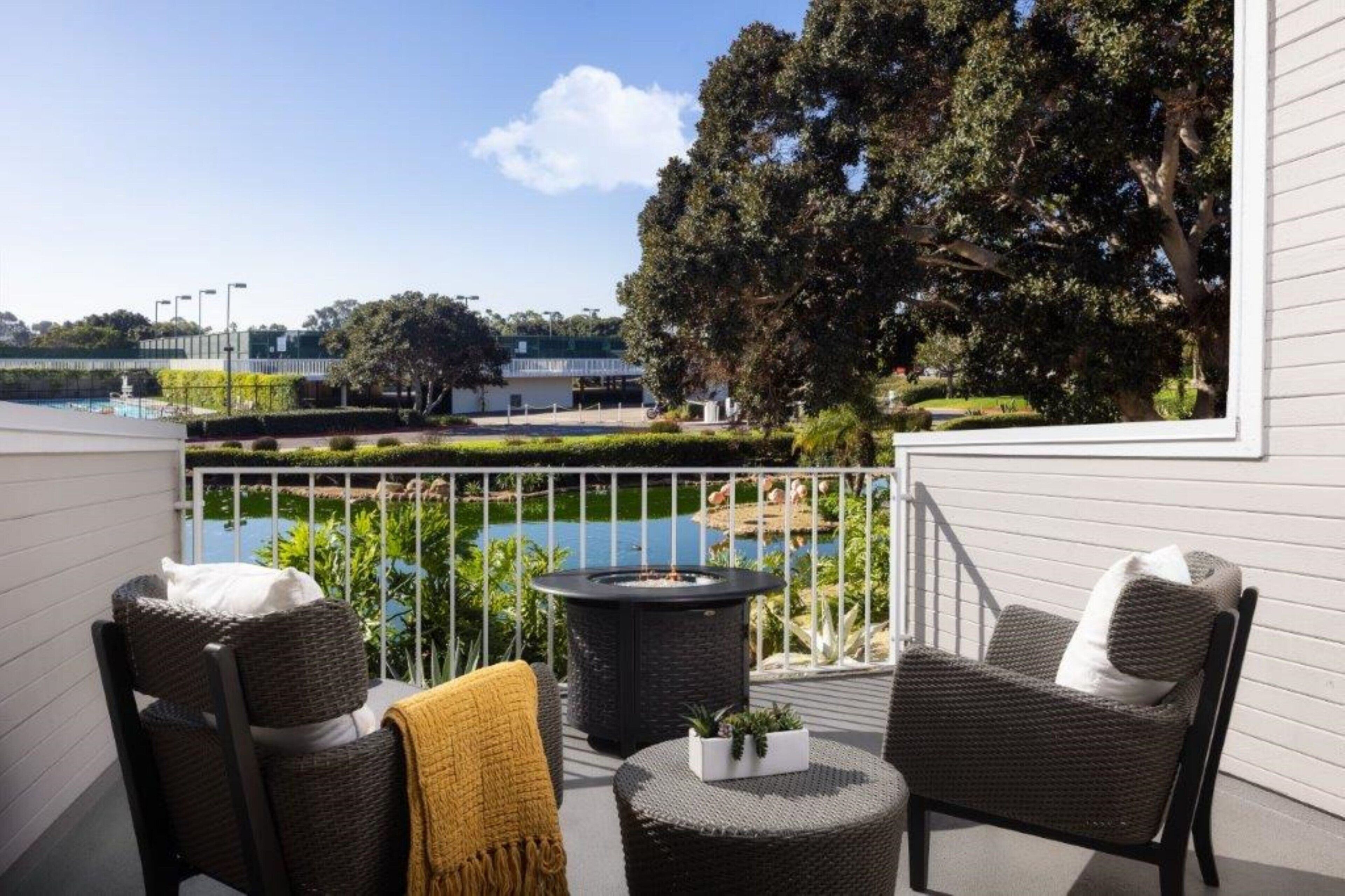 埃及棉床單、高級寢具、羽絨被、特厚豪華床墊