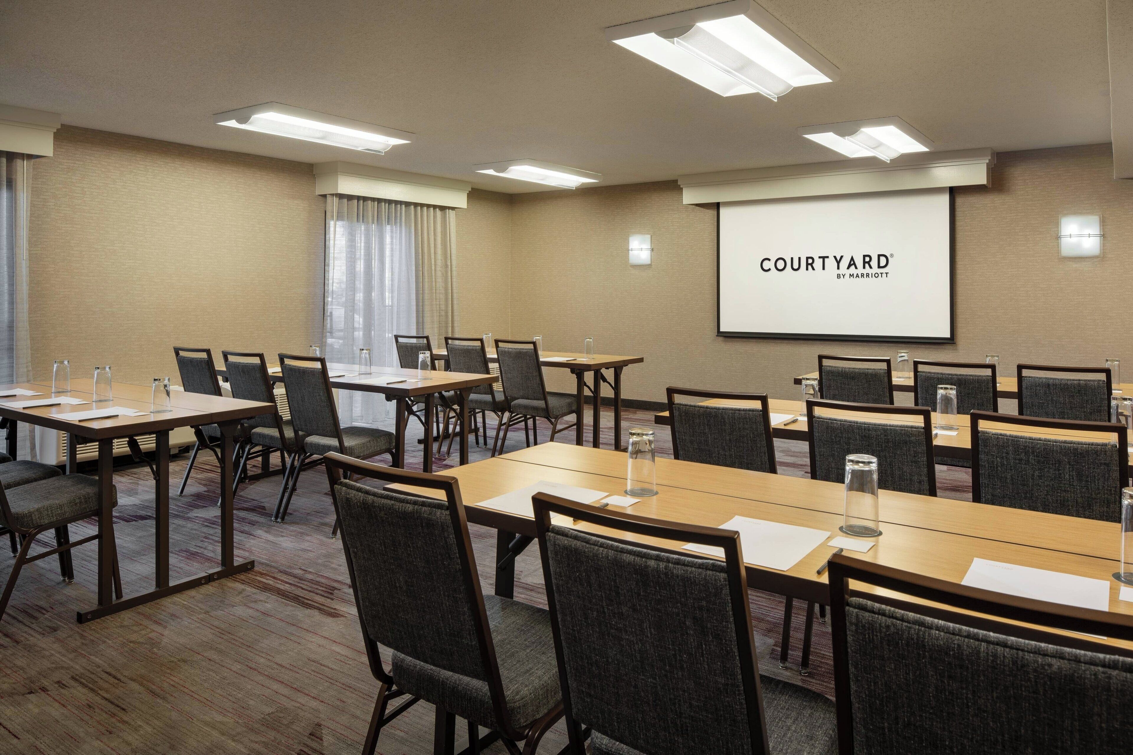 Photo - Courtyard by Marriott San Francisco Airport