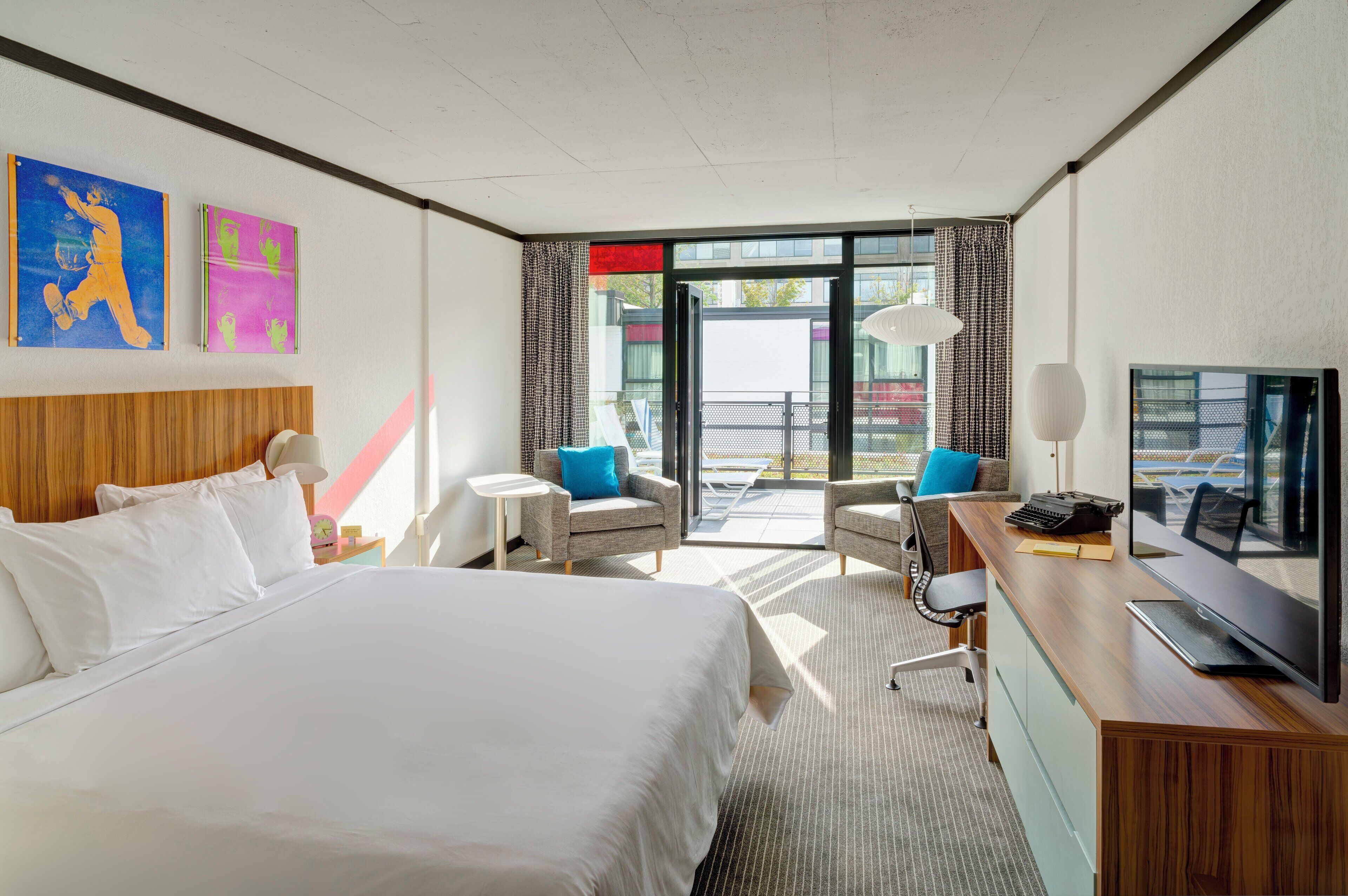 in-room safe, desk, laptop workspace, blackout curtains