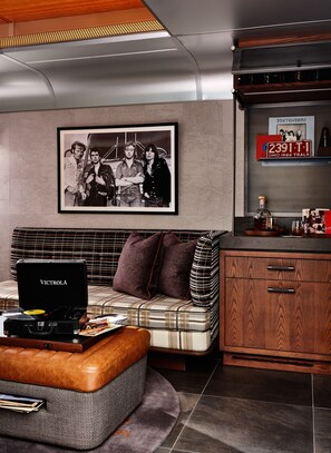 1 bedroom, in-room safe, desk, laptop workspace