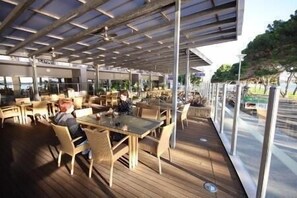 Aamiainen, lounas ja illallinen