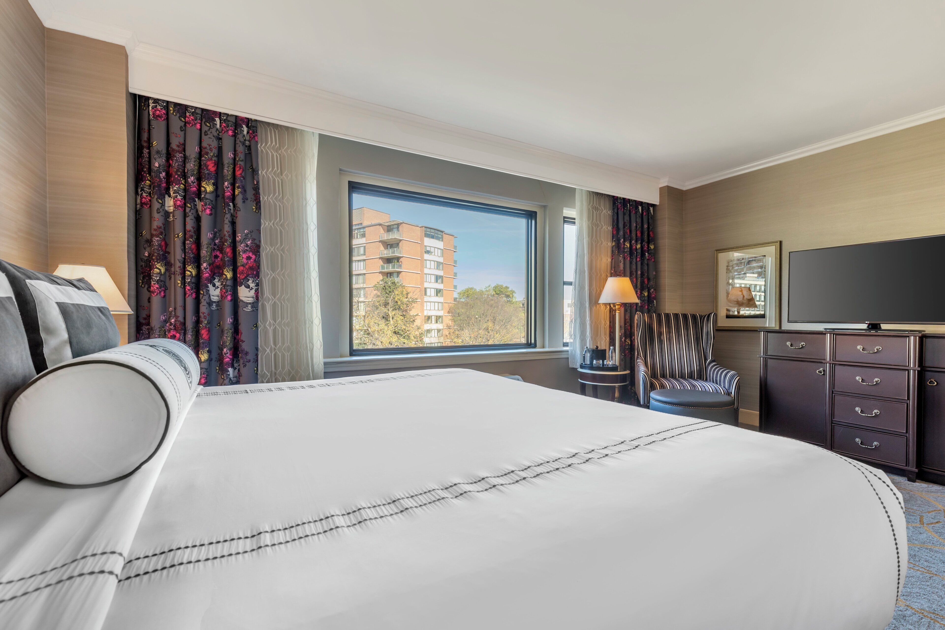 Premium bedding, down comforters, in-room safe, desk