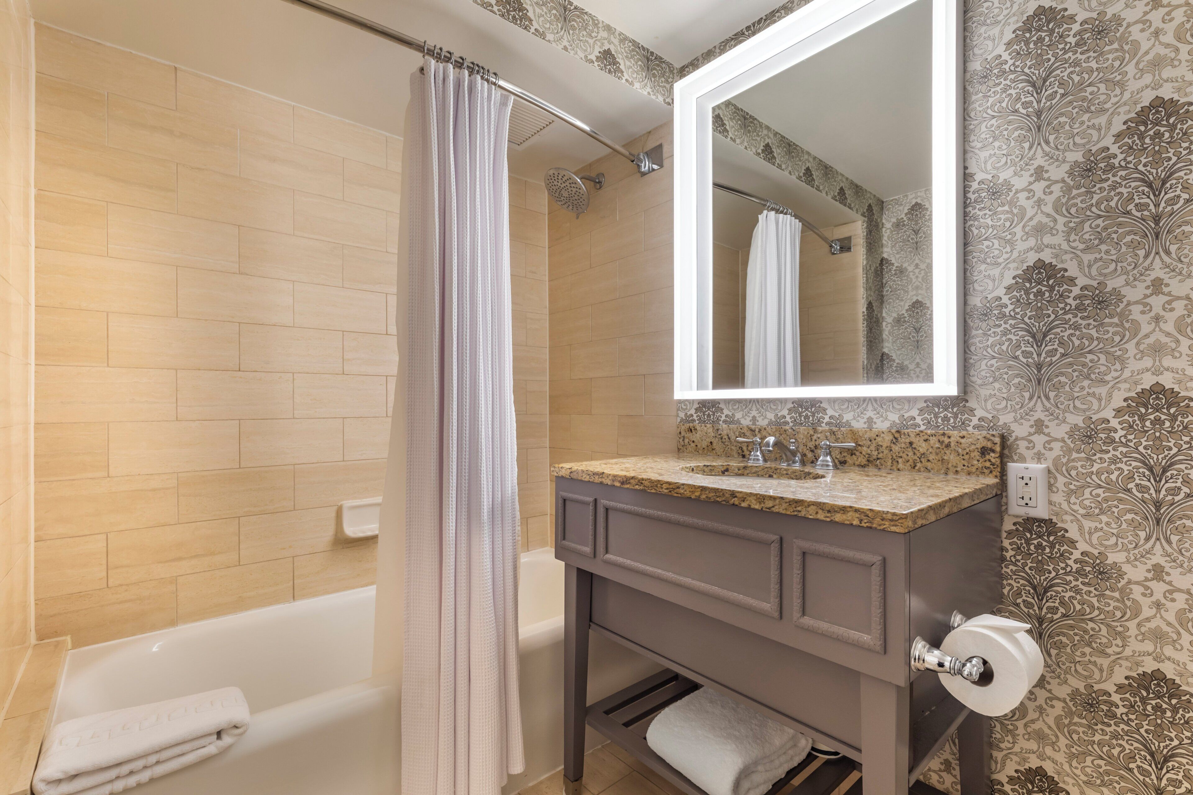Amenidades de baño ecológicas, secadora de cabello, batas, pantuflas 