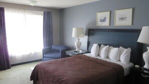 Wifi gratis, ropa de cama, despertador