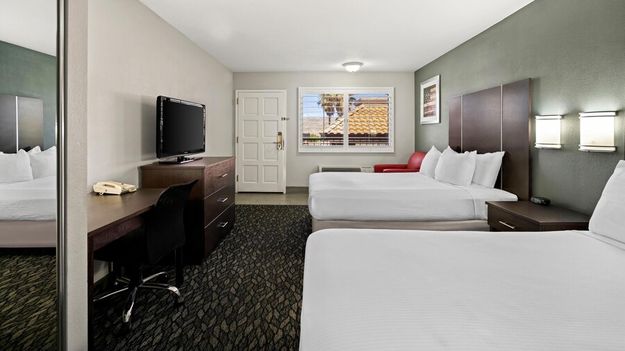 Best Western Desert Villa Inn