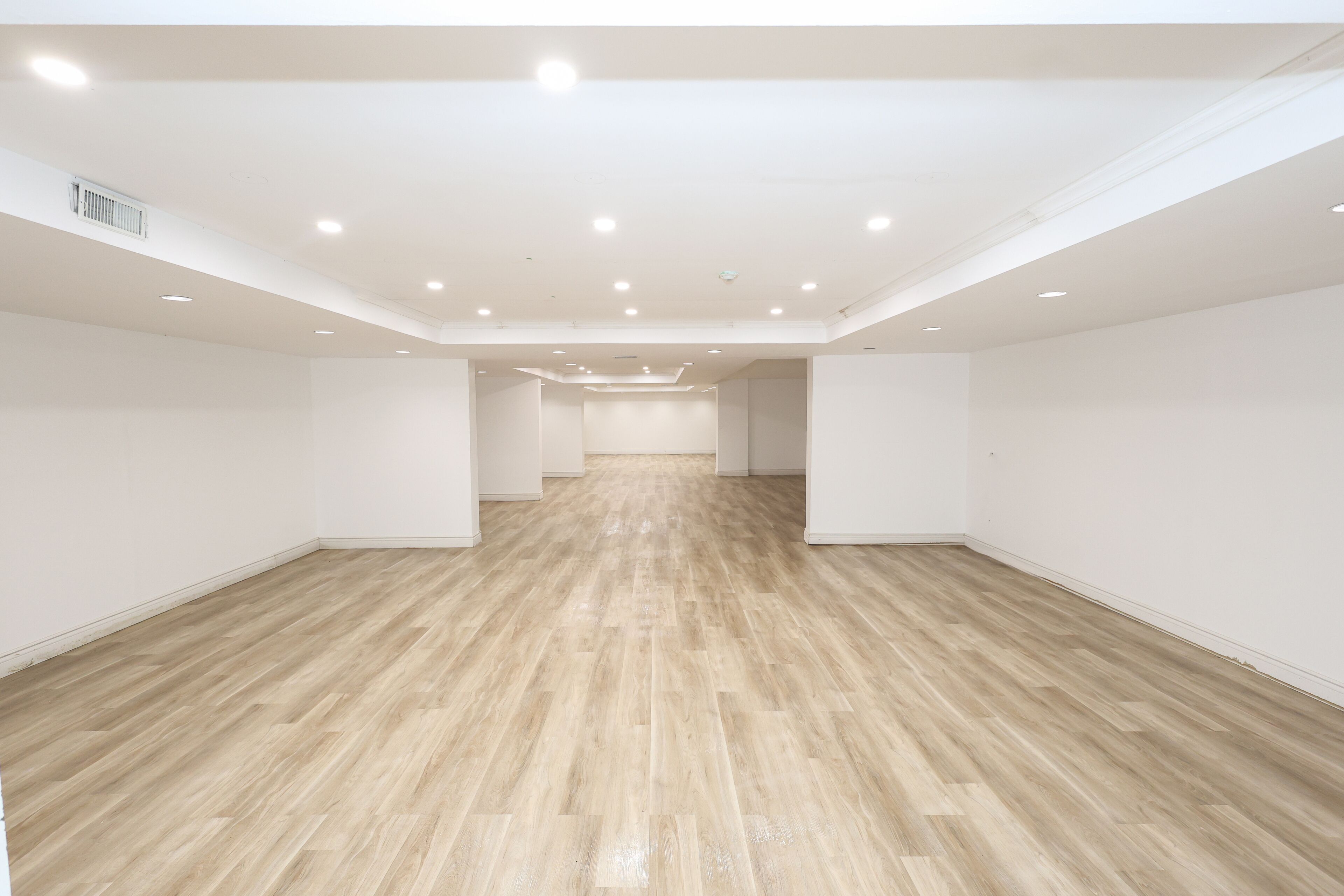 Photo - Travelodge by Wyndham Niagara Falls Lundys Lane