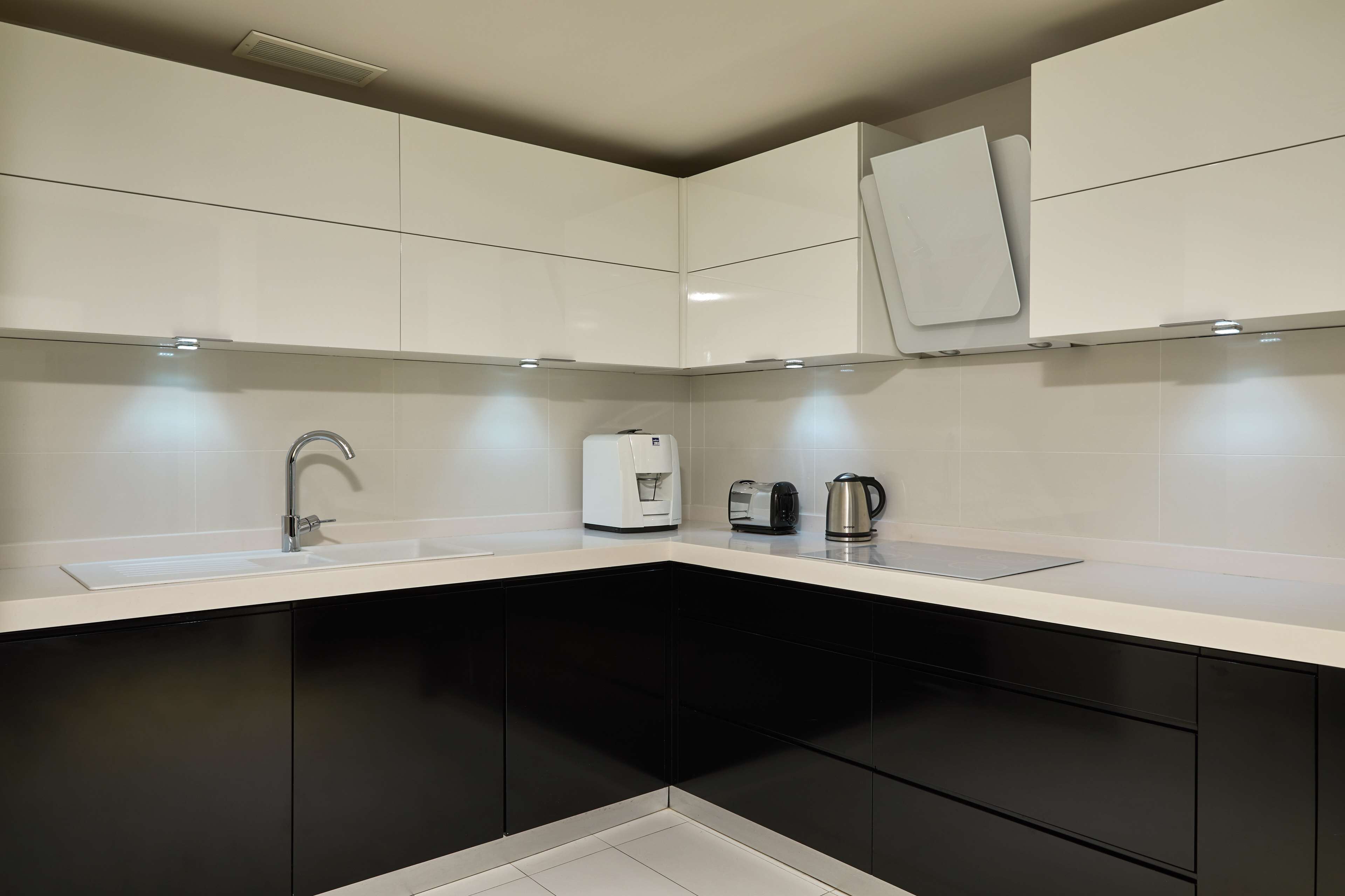 1 bedroom, in-room safe, desk, laptop workspace