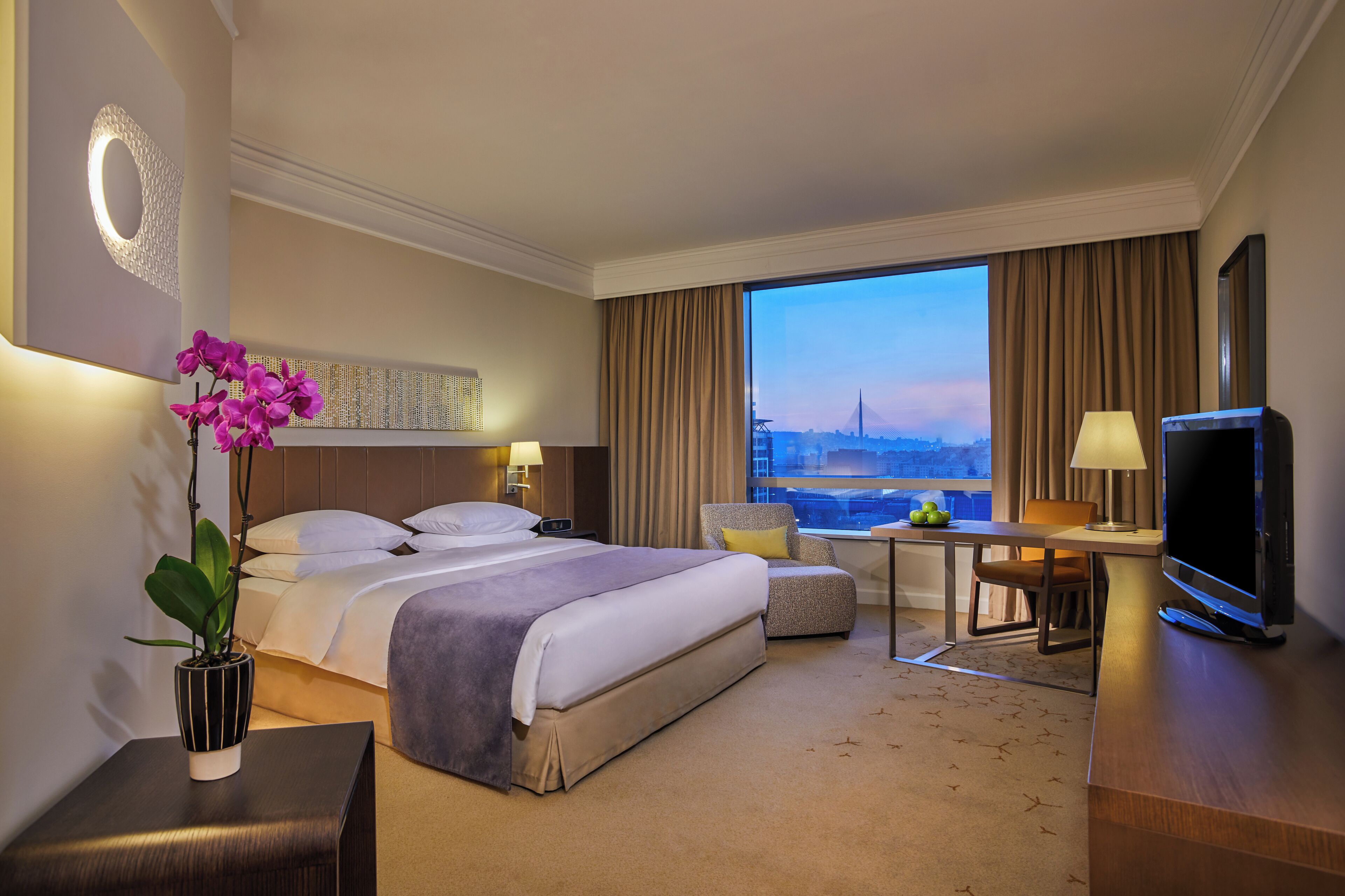 Habitació Club, 1 llit de matrimoni gran | Caixa forta a l'habitació i escriptori 