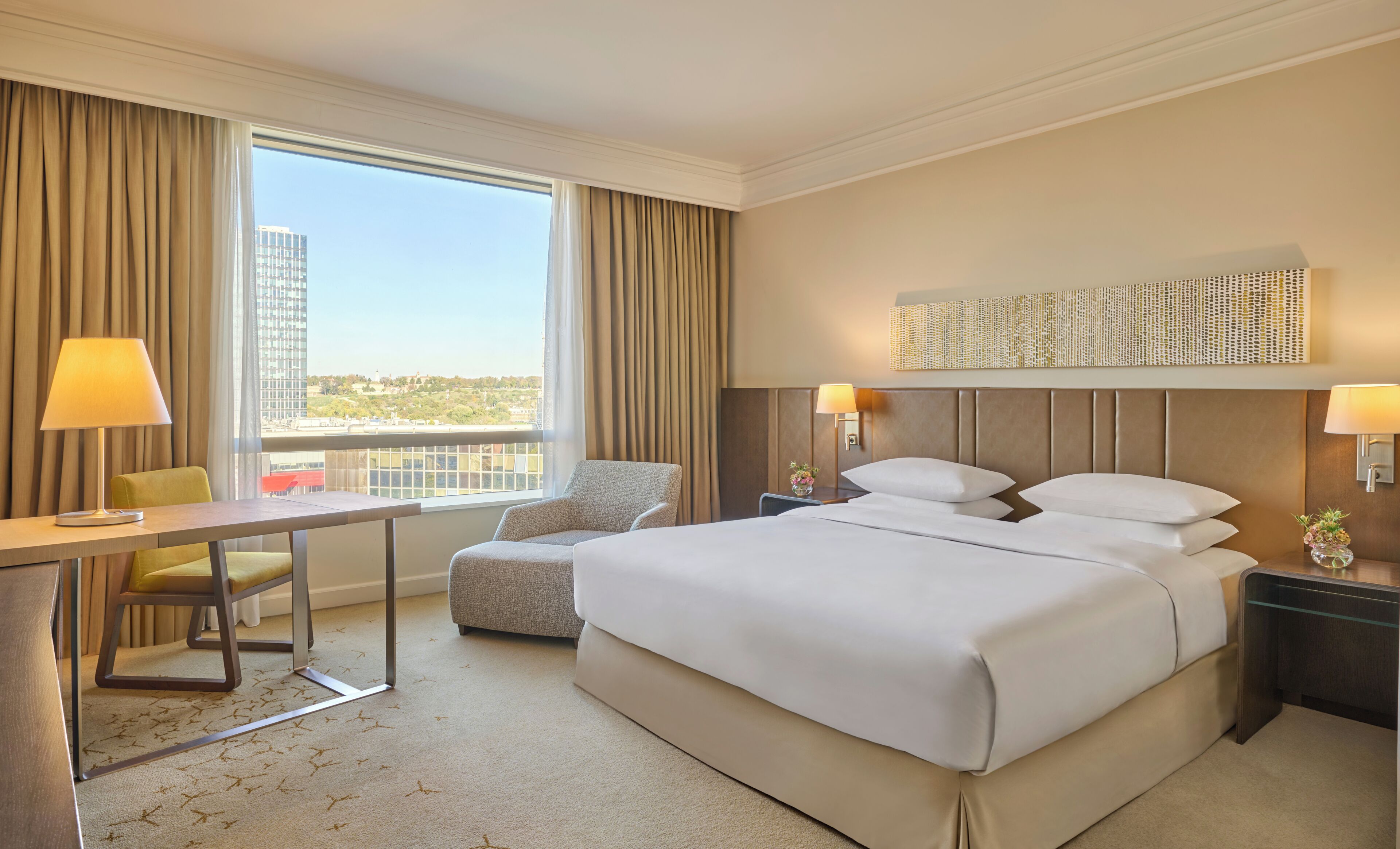 Club Room, 1 King Bed