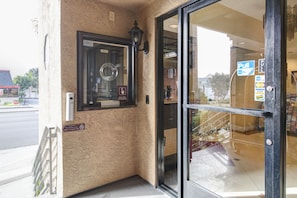 Entrée de l’hébergement