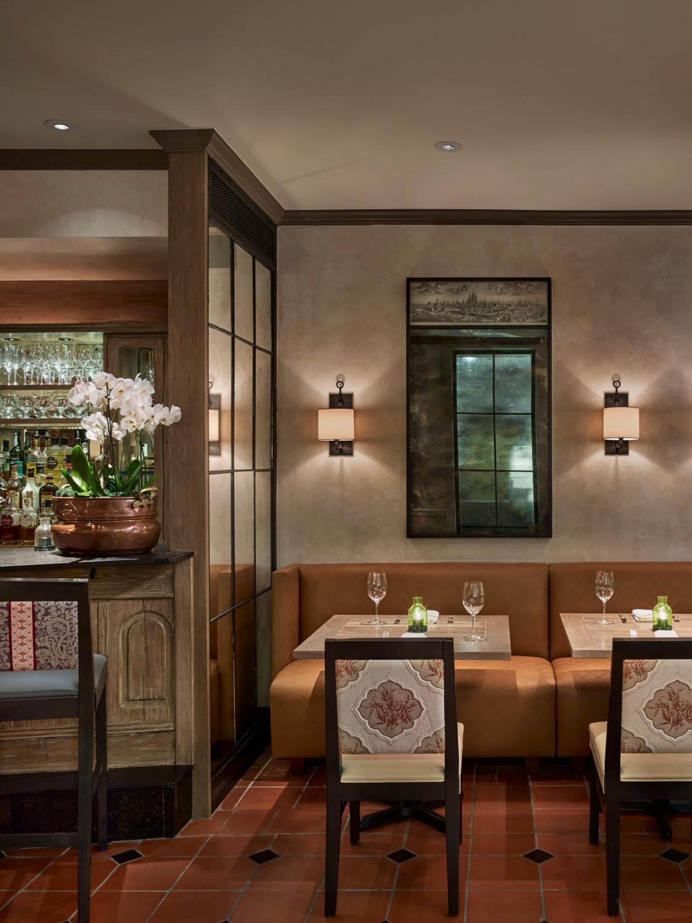 lunch and dinner served