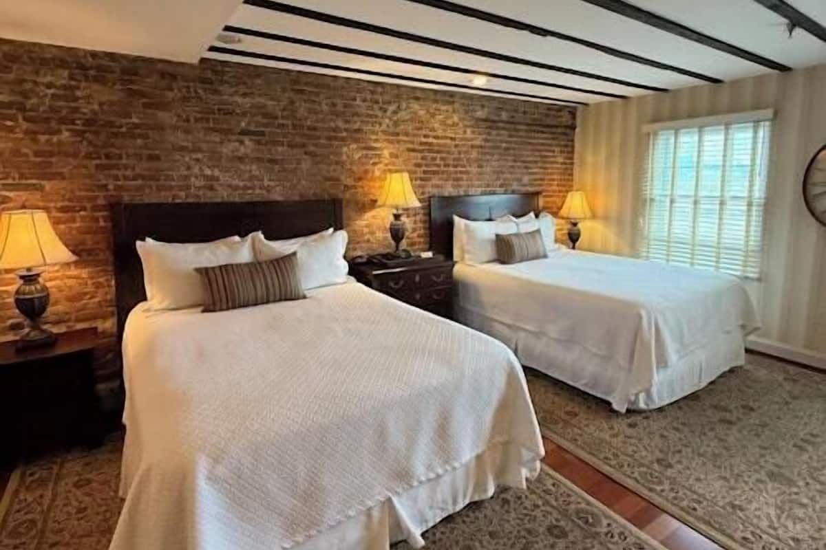 Habitación Deluxe | 1 habitación, ropa de cama de alta calidad y edredón