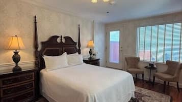 Kamar Premium | 1 kamar tidur, seprai premium, dan selimut bulu angsa