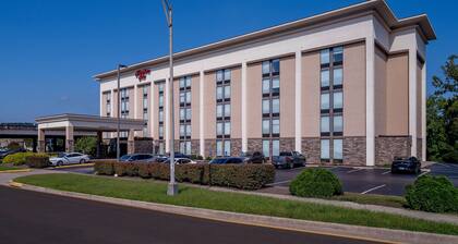 Hampton Inn Charleston-Downtown