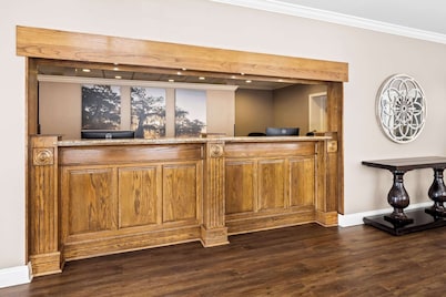 Best Western Forest Inn