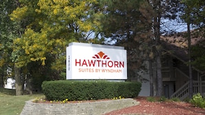Unclassified image, 5 of 12, button - Hawthorn Suites By Wyndham Troy, MI (Troy)