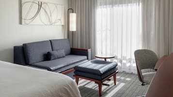 Suite, 1 habitación | Ropa de cama de alta calidad y escritorio