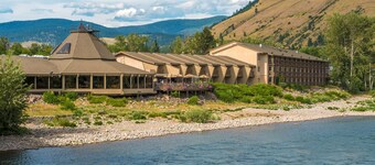 密蘇拉濱水市希爾頓逸林酒店