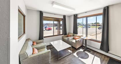 Days Inn by Wyndham Winona