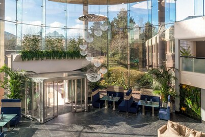 Daresbury Park Hotel