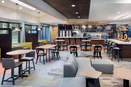 Courtyard by Marriott Tarrytown Westchester County - Image 28