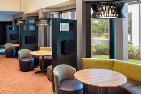 Courtyard by Marriott Tarrytown Westchester County - Image 1
