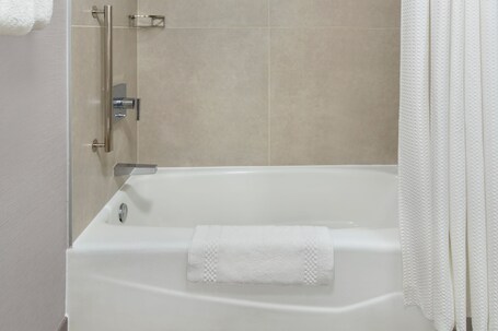 Courtyard by Marriott Tarrytown Westchester County - Image 25