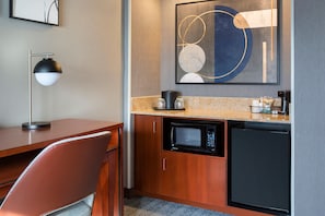 Premium bedding, pillow-top beds, desk, laptop workspace - Courtyard by Marriott Tarrytown Westchester County (Tarrytown)