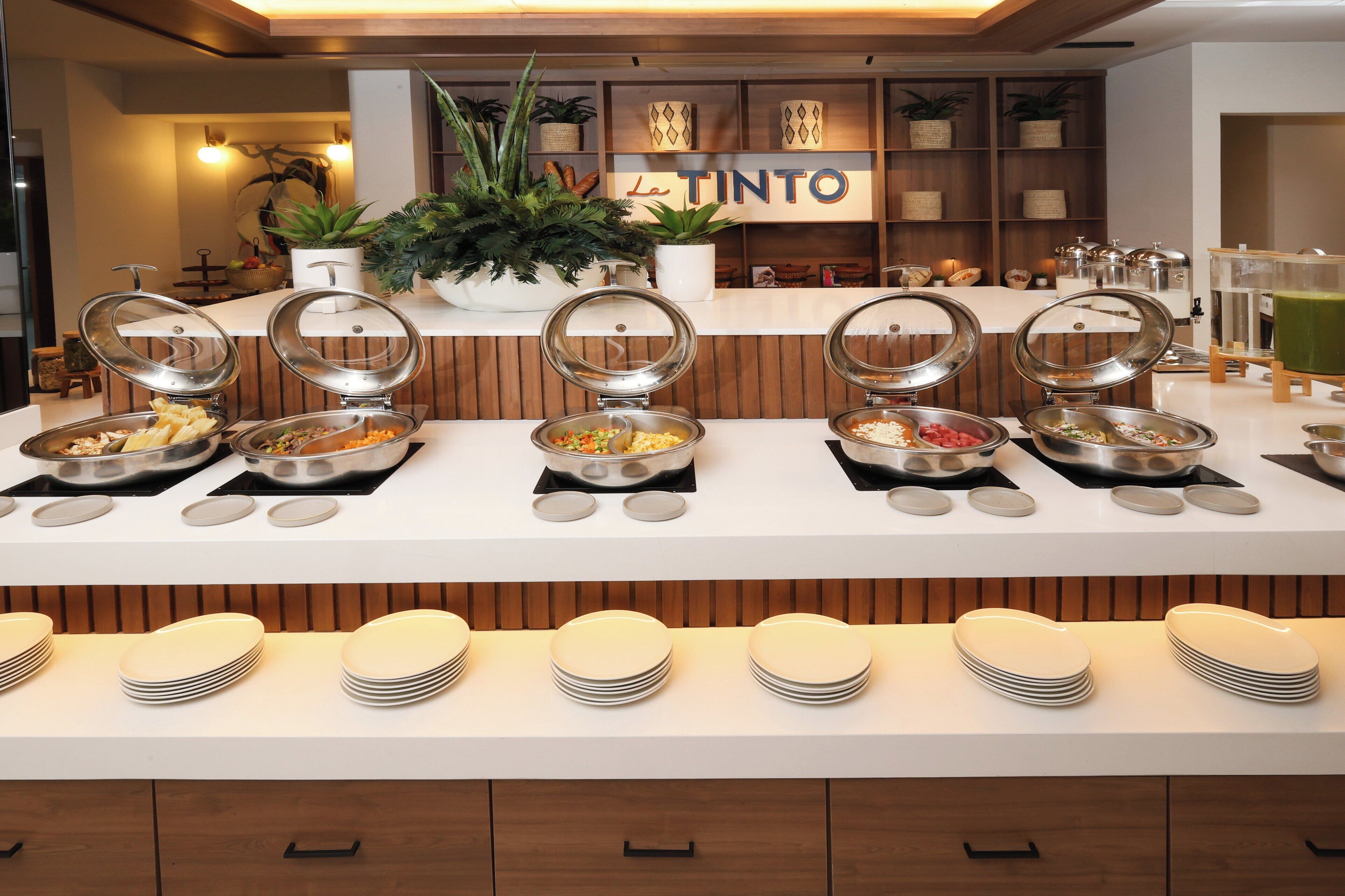 daily buffet breakfast (mxn 420 per person)