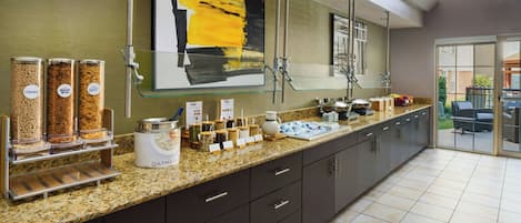 Petit déjeuner continental compris tous les jours
