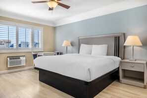 Standard Room, 1 King Bed, Refrigerator, Ocean View | Premium bedding, in-room safe, desk, laptop workspace - Best Western Tradewinds (Morro Bay)