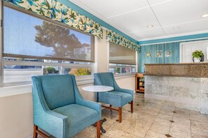 Lobby - Best Western Tradewinds (Morro Bay)