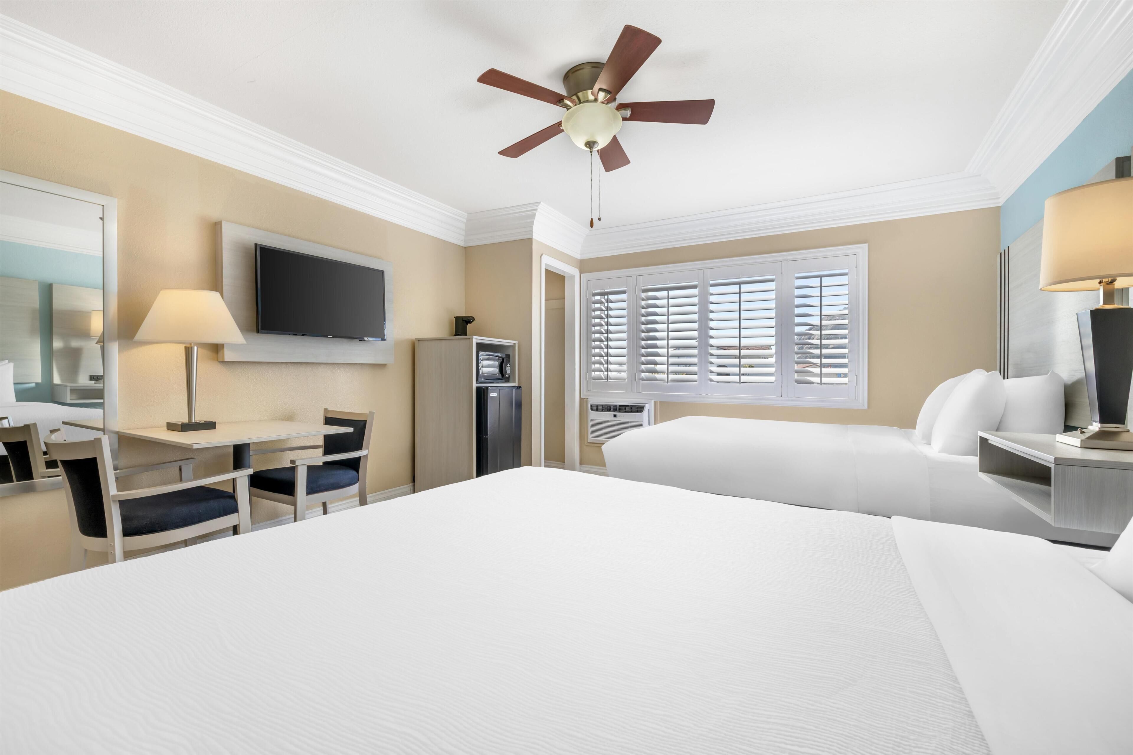 Premium bedding, in-room safe, desk, laptop workspace
