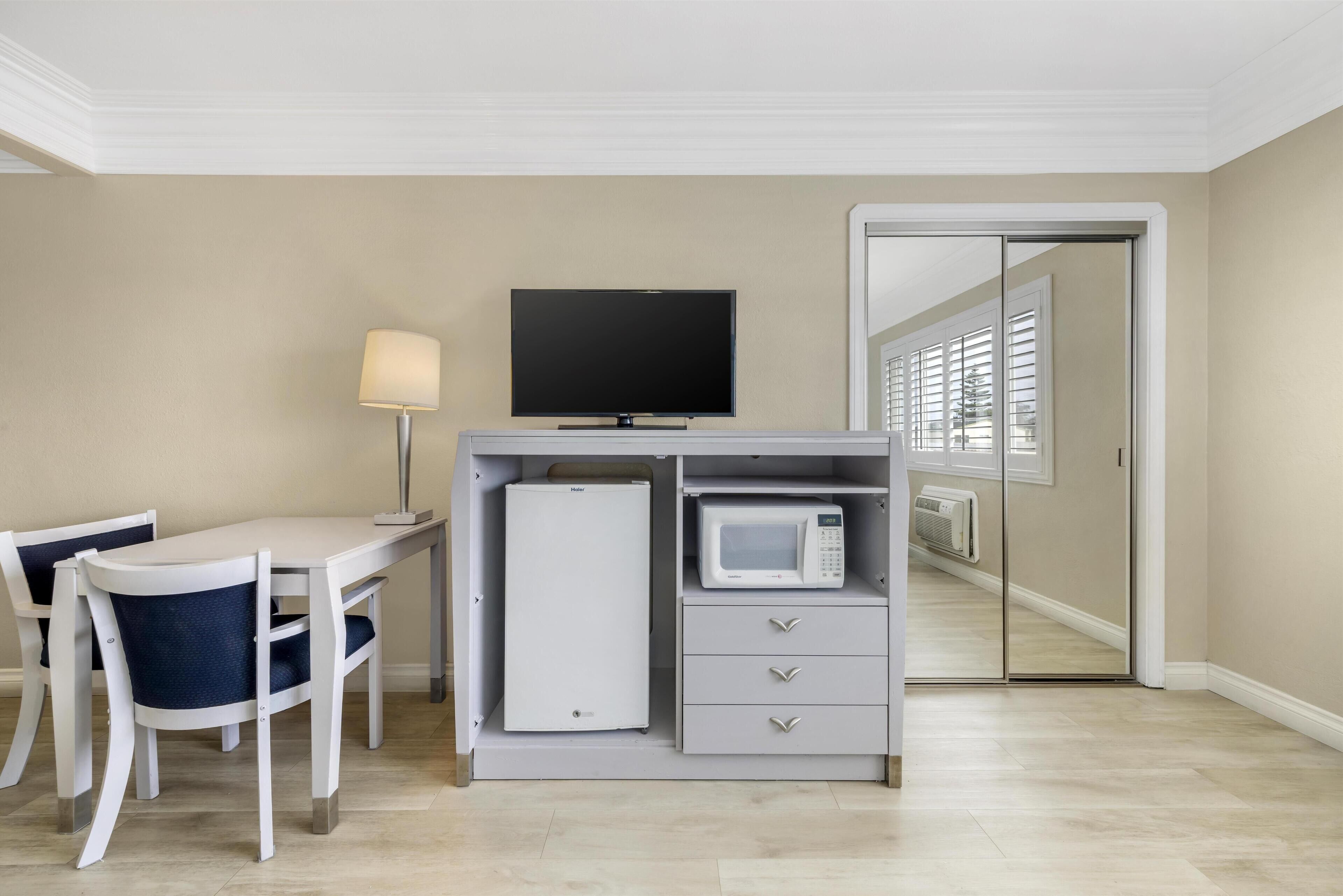 Standard Room, 2 Queen Beds, Non Smoking, Refrigerator (Larger Room) | Premium bedding, in-room safe, desk, laptop workspace