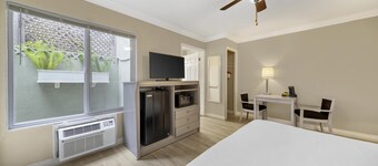 Best Western Tradewinds