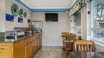 Desayuno completo incluido todos los días