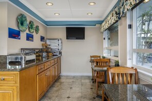 Free daily full breakfast