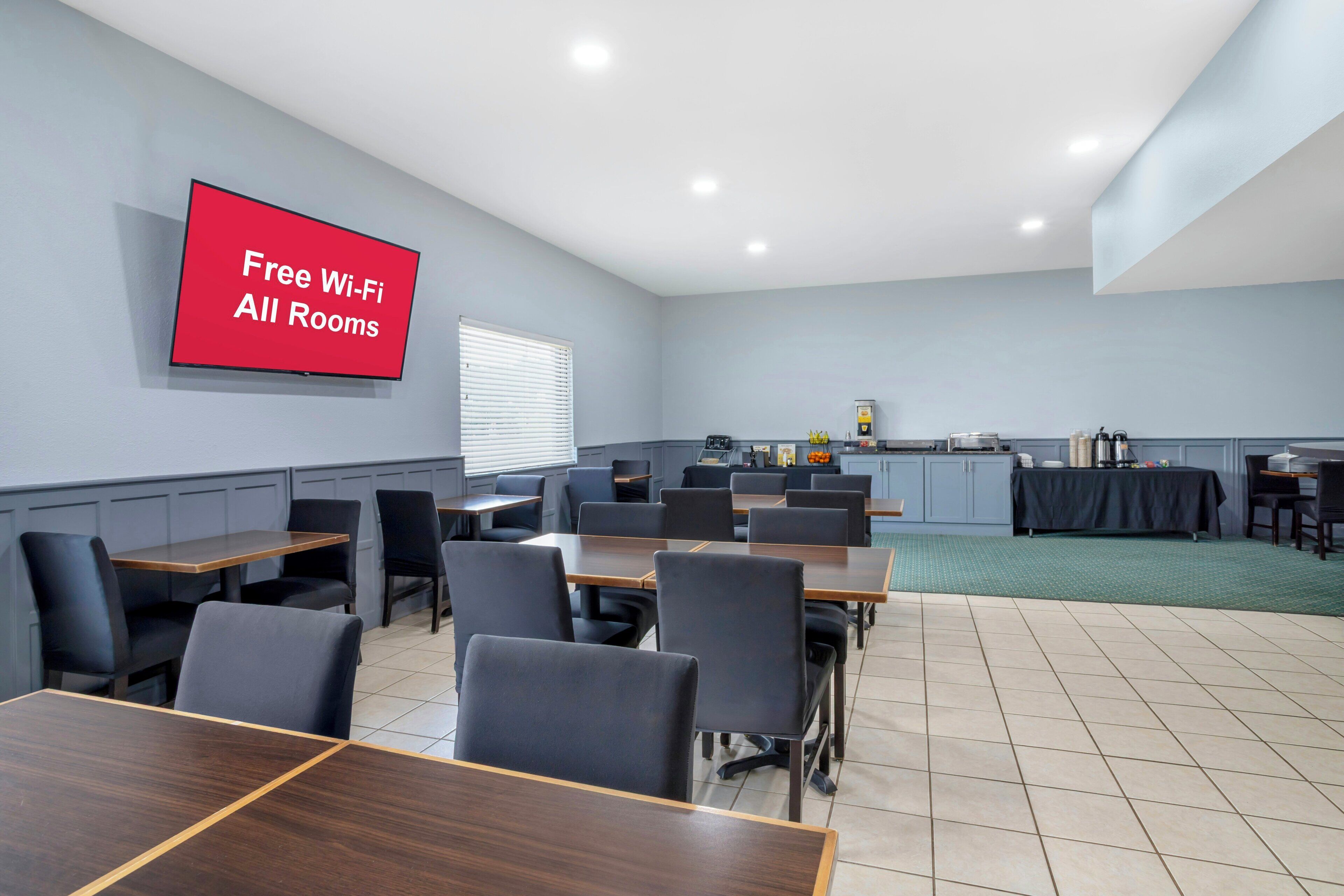 Free daily buffet breakfast